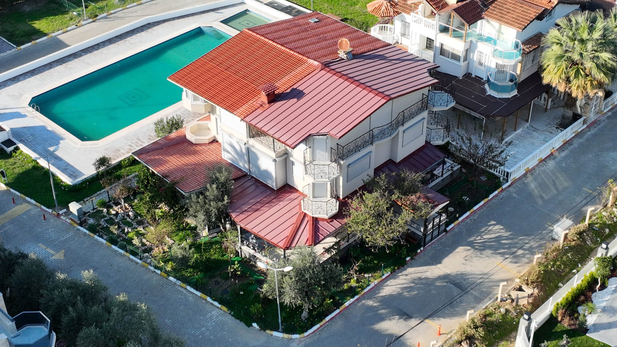 WhatsApp Image 2023-03-14 at 14.54.09 (1)